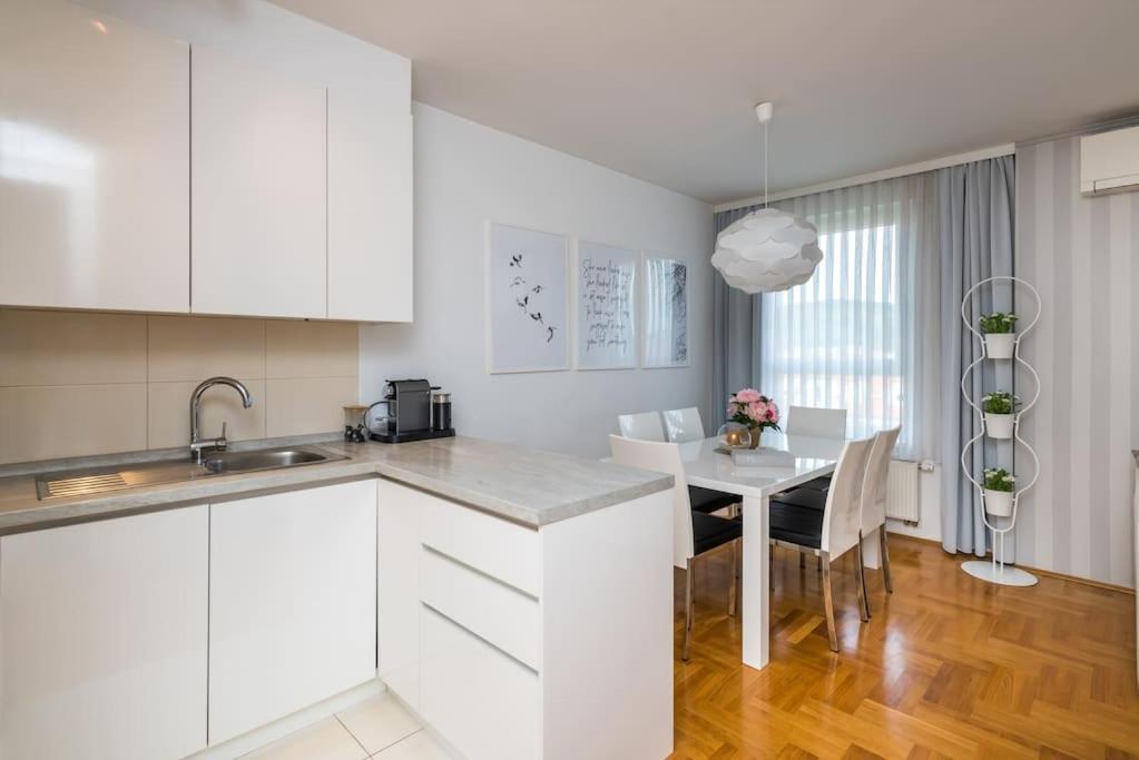 Luxury Cozy Apartment Mila Zagreb Eksteriør billede